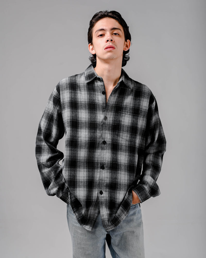 Kemeja Flannel Saul